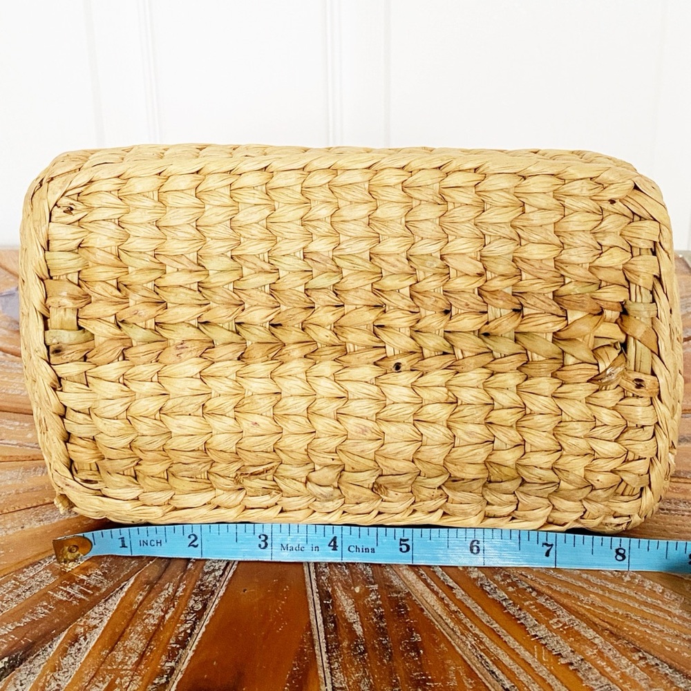 NWT Nasty Gal Handmade Ratan Handbag with Seashell & Tassle Details - Picture 6 of 10